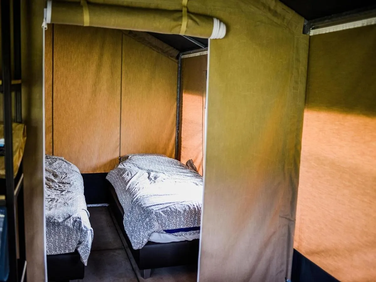 אוהל מפואר Fornells  Nice Safari Tent On A Holiday Park Near Beach ספרד